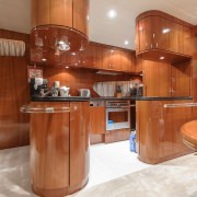 Elegance 76
