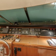 Elegance 76