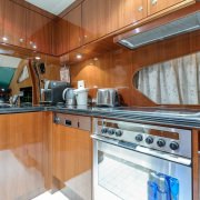 Elegance 76